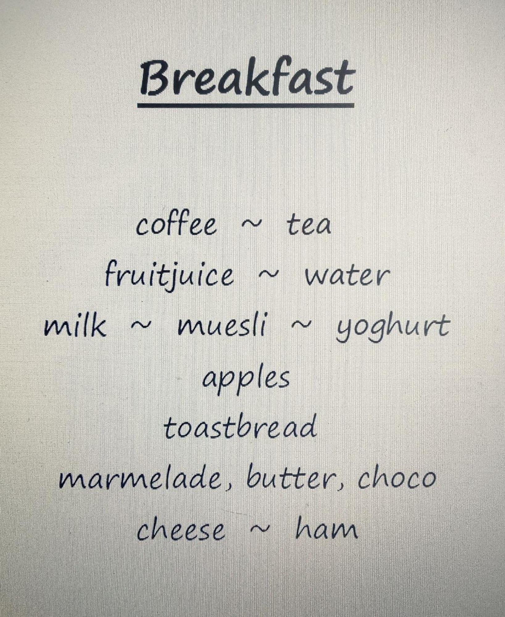 With Carparking, Bicycles And Small Breakfast * Bruges